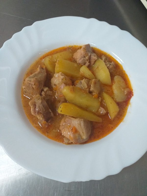 svinsko s kartofi 142 310g